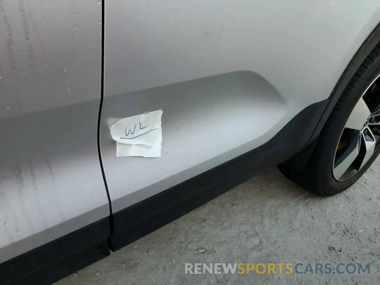 13 Photograph of a damaged car YV4162XZ1K2007952 VOLVO XC40 2019