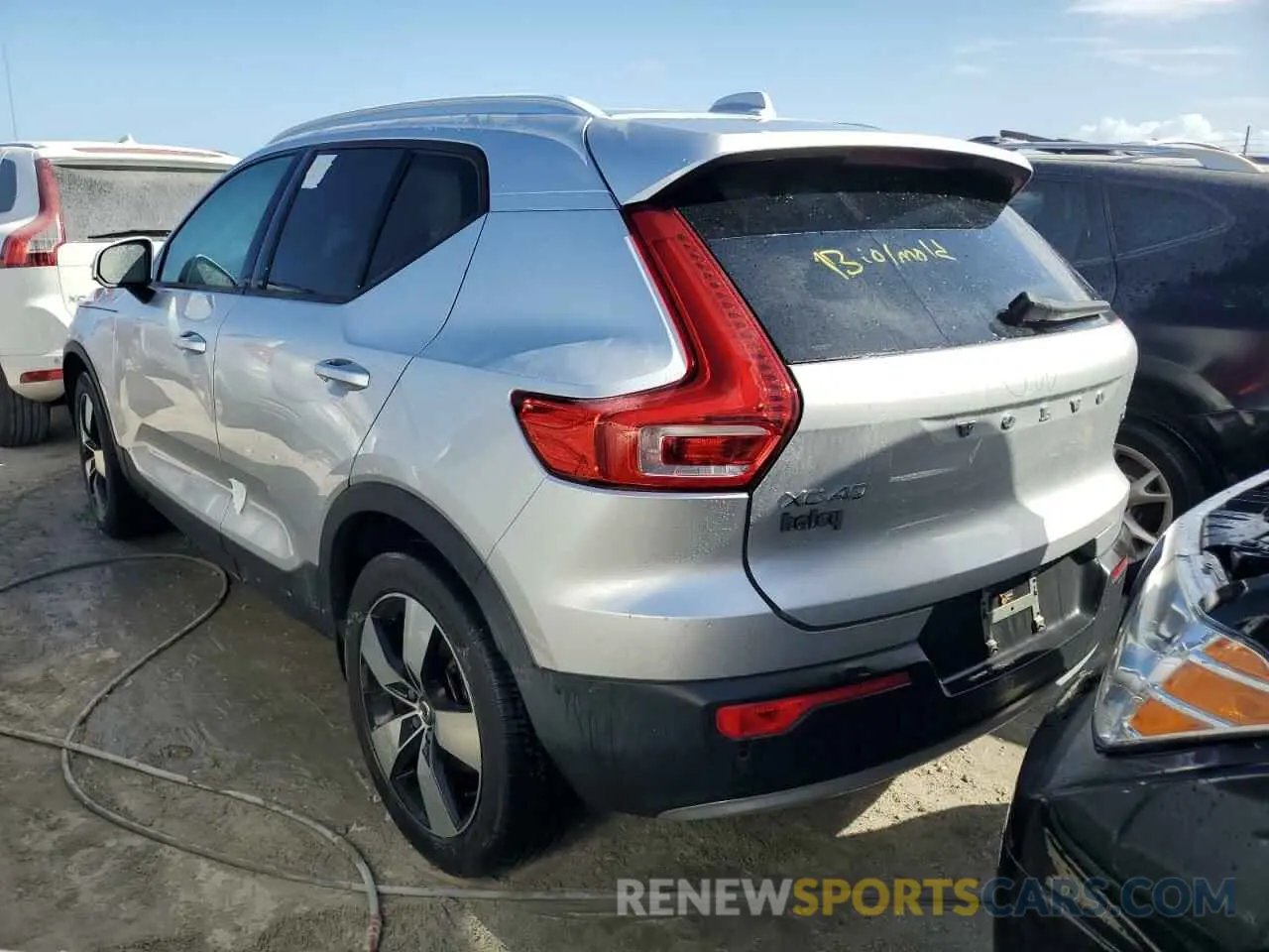 2 Photograph of a damaged car YV4162XZ1K2007952 VOLVO XC40 2019