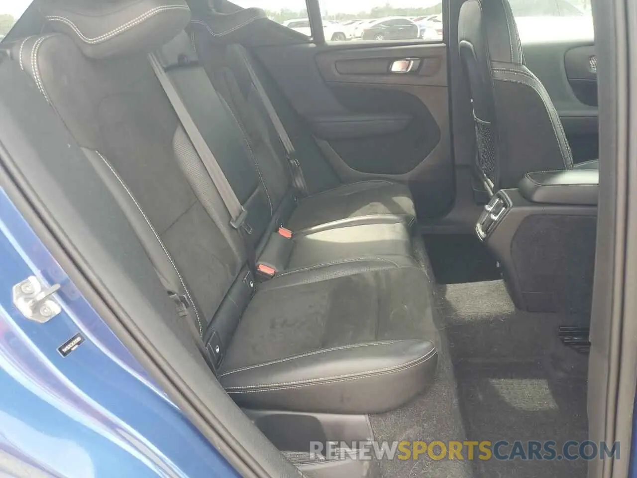 11 Photograph of a damaged car YV4162XZ3K2012800 VOLVO XC40 2019