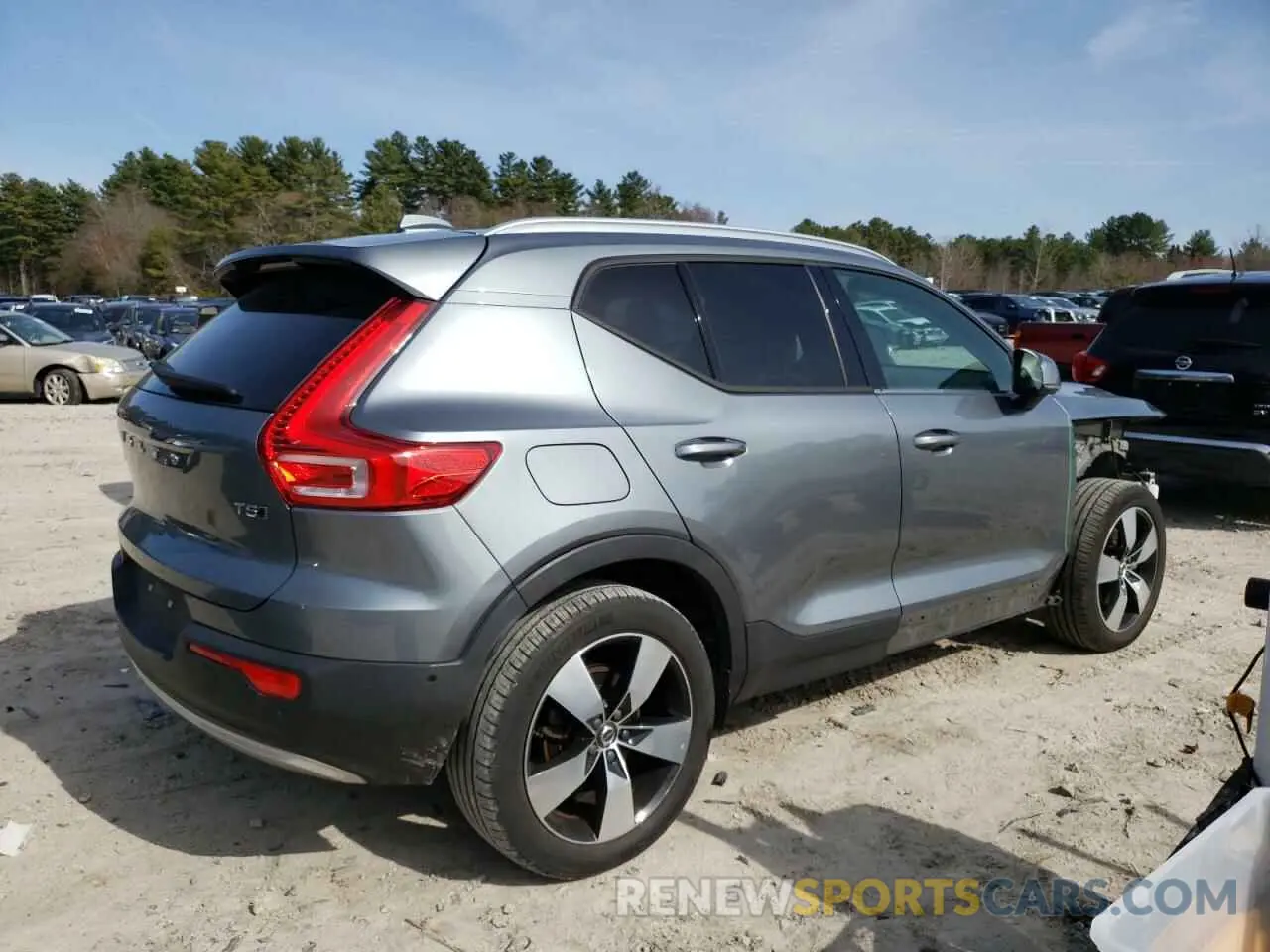 3 Photograph of a damaged car YV4162XZ3K2013056 VOLVO XC40 2019