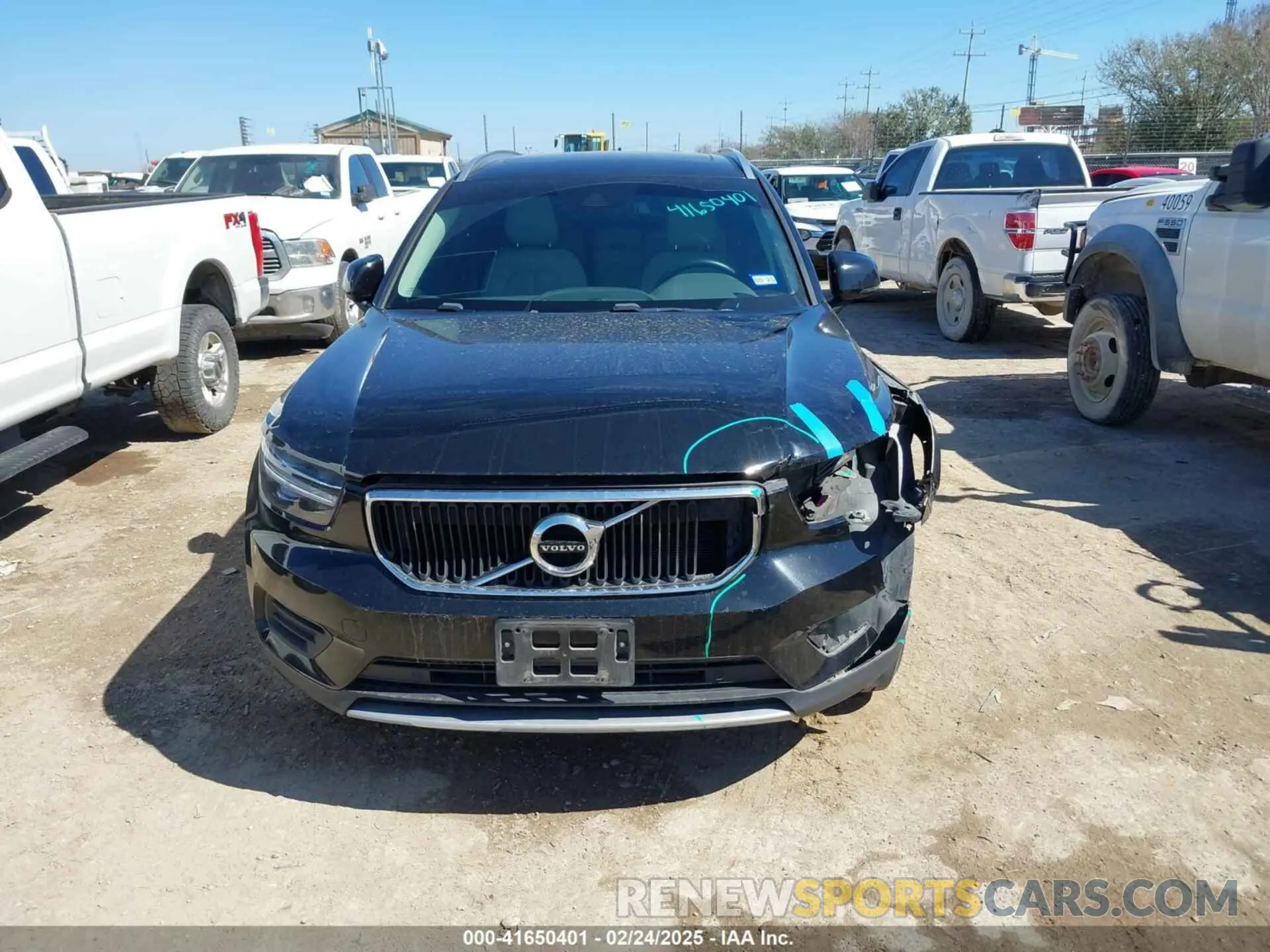 13 Photograph of a damaged car YV4162XZ3K2018371 VOLVO XC40 2019