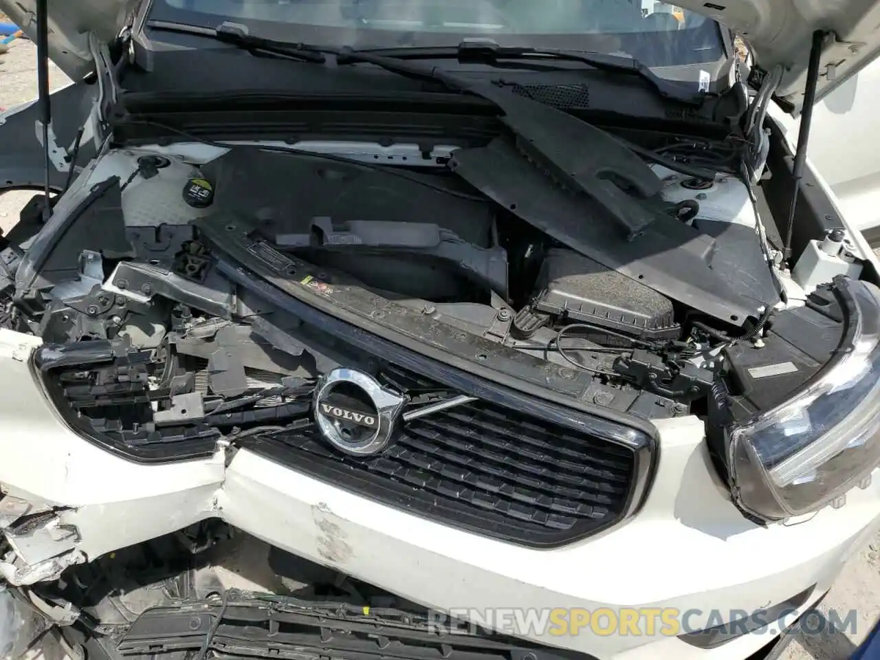 7 Photograph of a damaged car YV4162XZ4K2003457 VOLVO XC40 2019