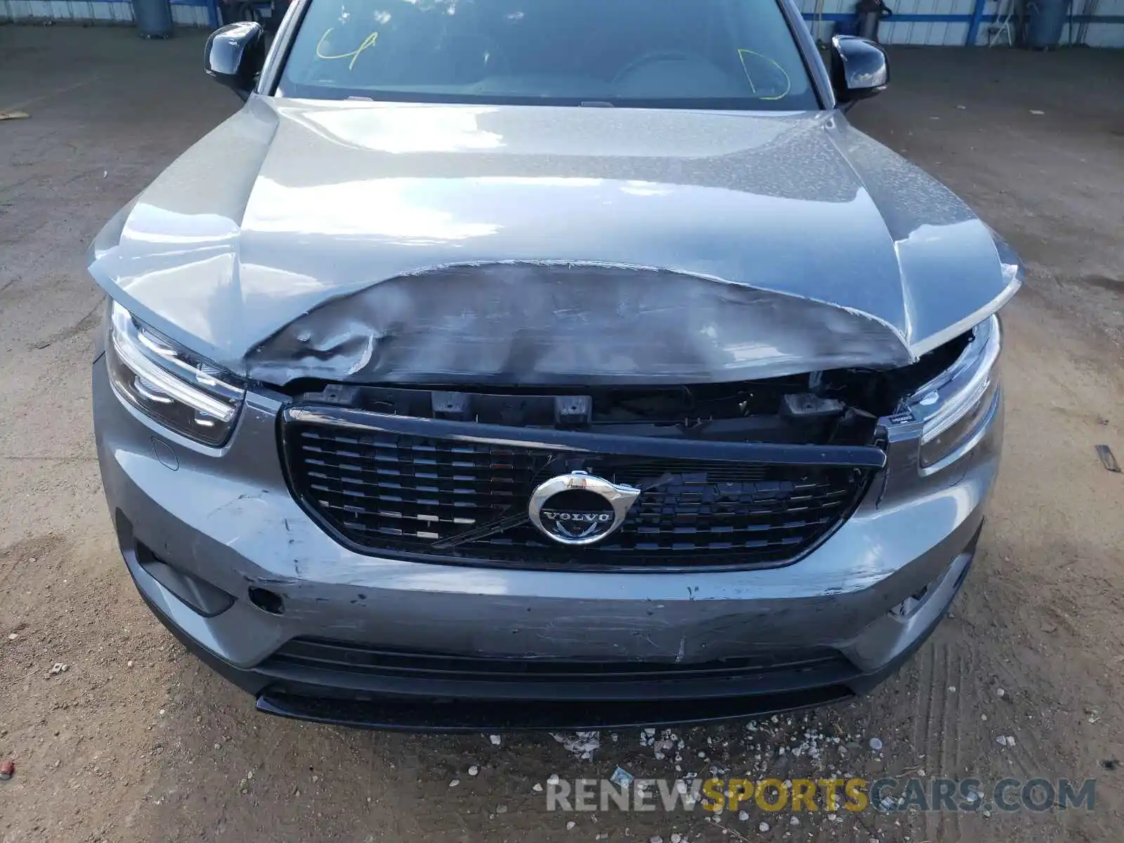 9 Photograph of a damaged car YV4162XZ6K2004352 VOLVO XC40 2019