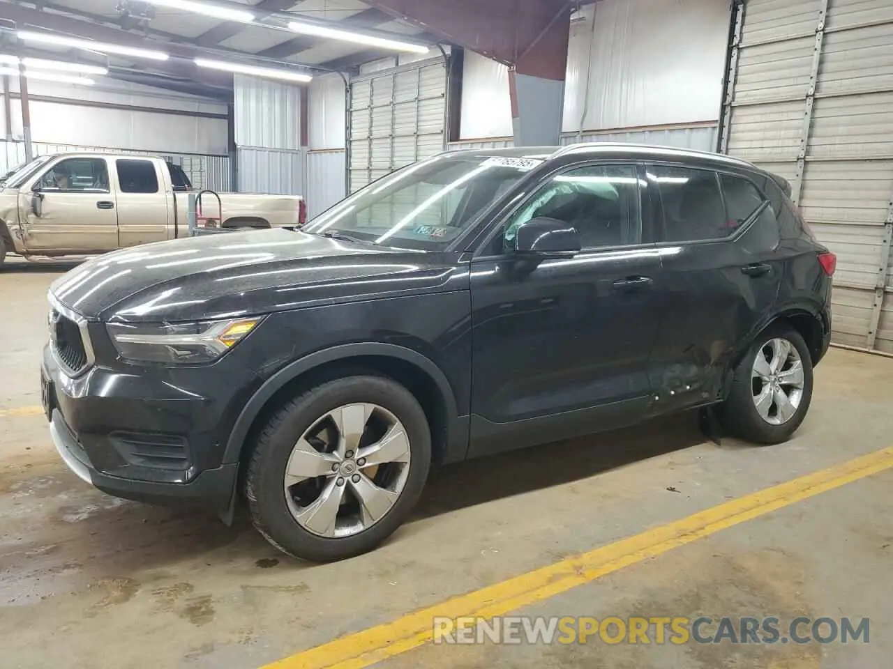 1 Photograph of a damaged car YV4162XZ7K2009012 VOLVO XC40 2019