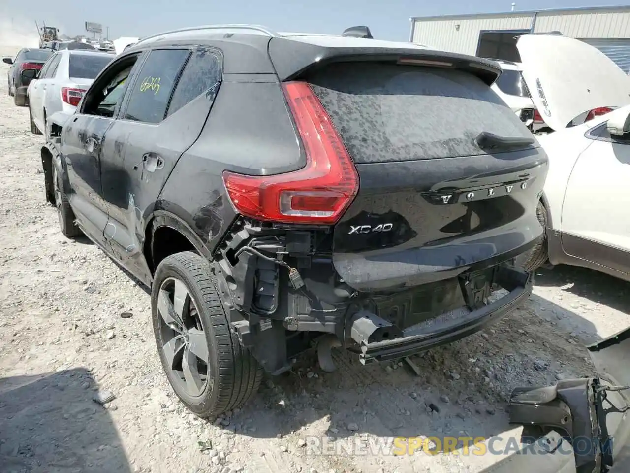 3 Photograph of a damaged car YV4162XZ7K2019524 VOLVO XC40 2019