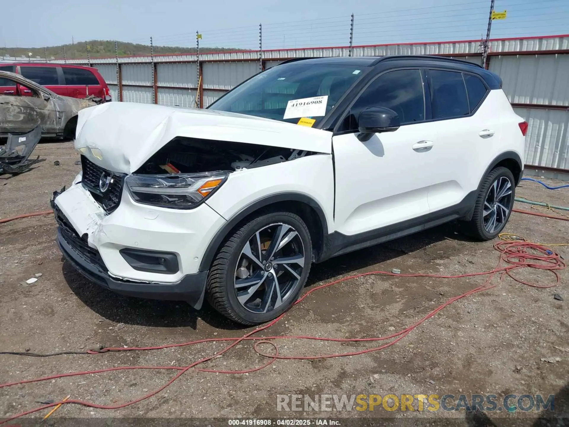 2 Photograph of a damaged car YV4162XZ8K2004420 VOLVO XC40 2019