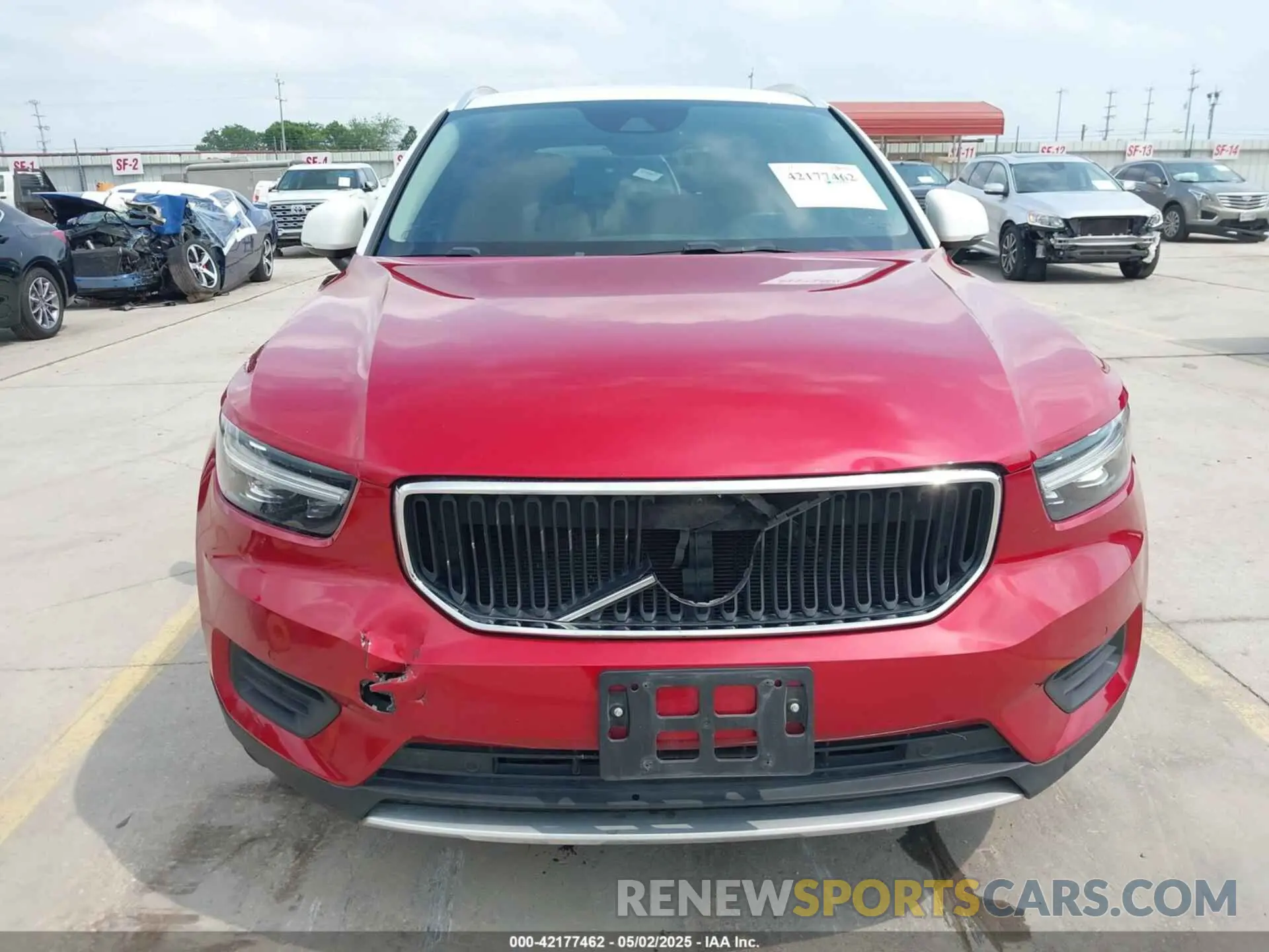 12 Photograph of a damaged car YV4162XZ8K2004854 VOLVO XC40 2019
