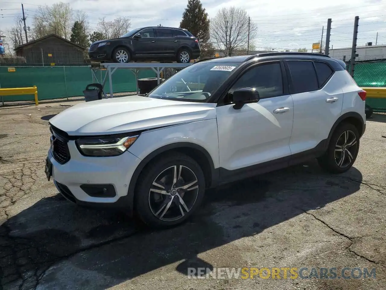 1 Photograph of a damaged car YV4162XZ8K2006393 VOLVO XC40 2019