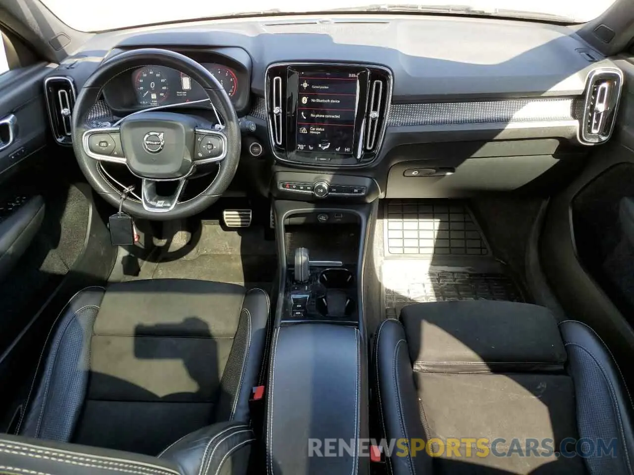 8 Photograph of a damaged car YV4162XZ8K2006393 VOLVO XC40 2019
