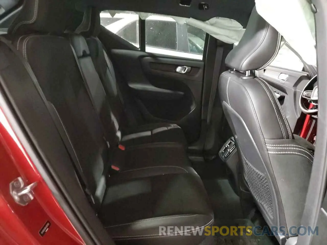 11 Photograph of a damaged car YV4162XZ9K2007665 VOLVO XC40 2019