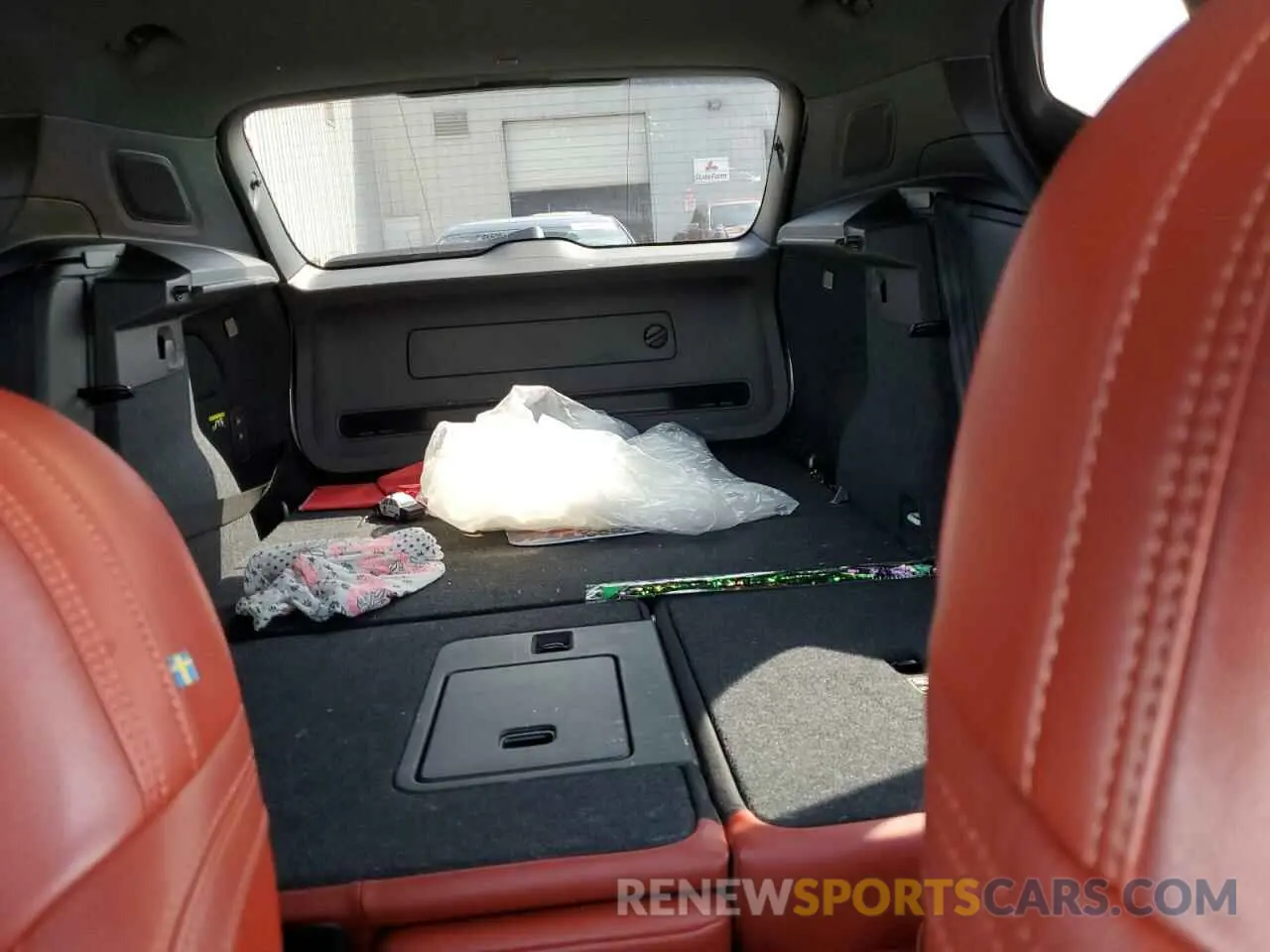 10 Photograph of a damaged car YV4AC2HK3K2068990 VOLVO XC40 2019