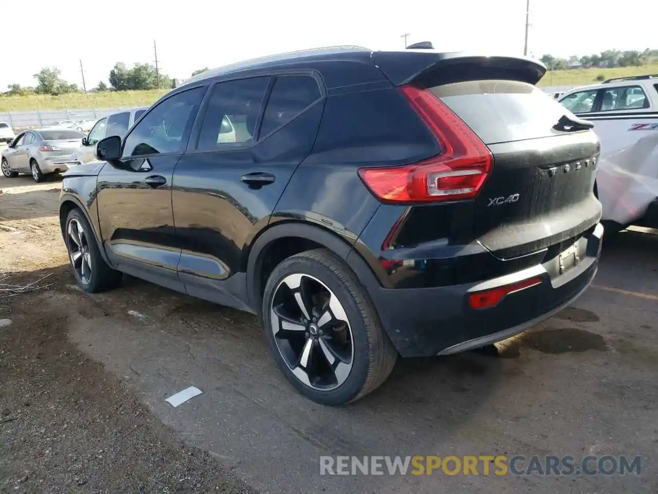 3 Photograph of a damaged car YV4AC2HK3K2075888 VOLVO XC40 2019