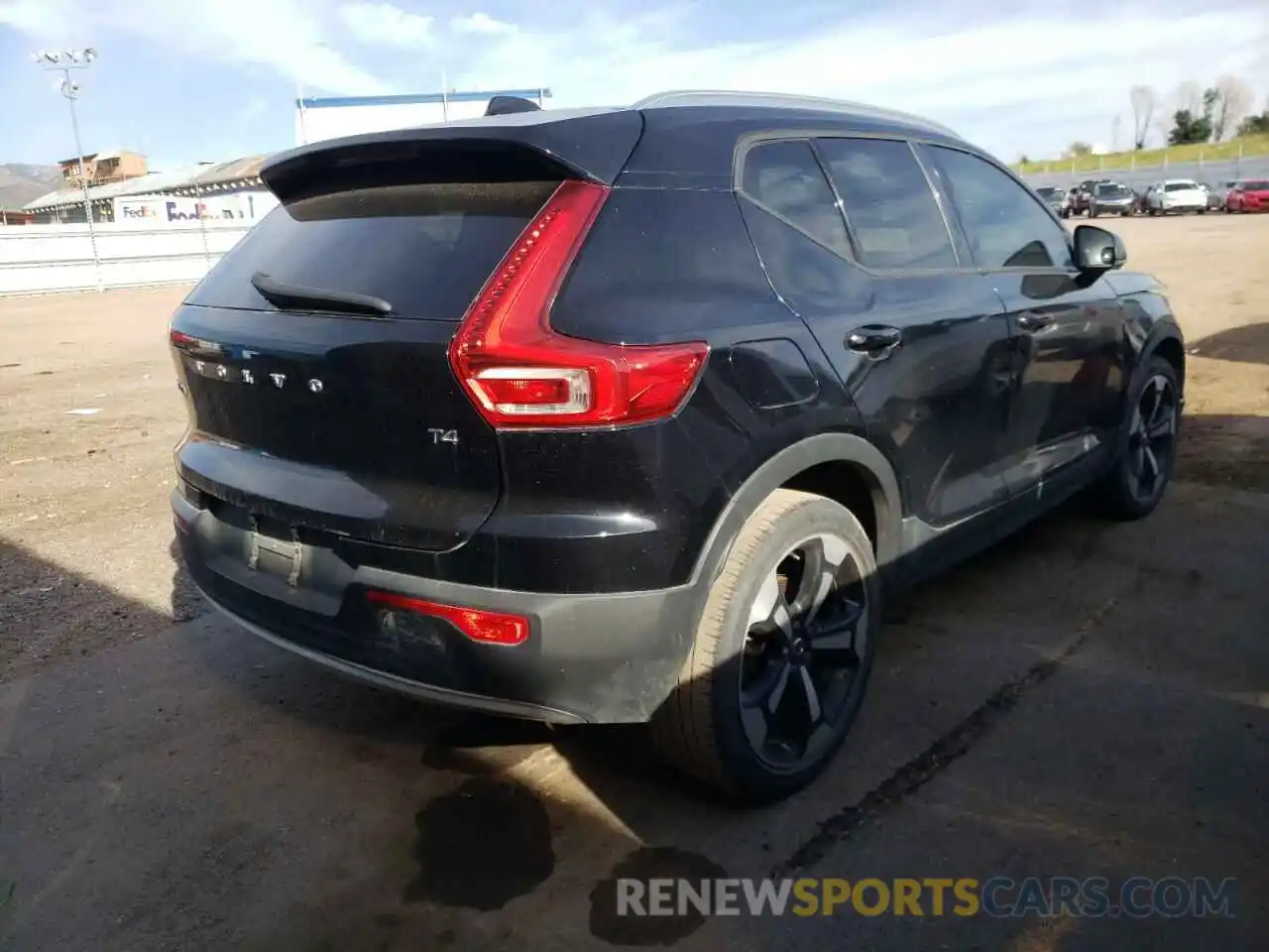 4 Photograph of a damaged car YV4AC2HK3K2075888 VOLVO XC40 2019