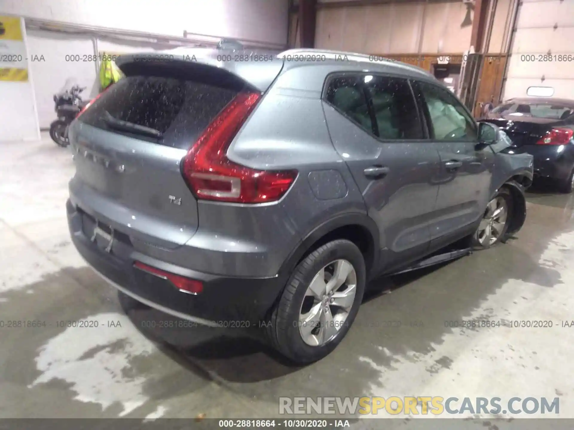 4 Photograph of a damaged car YV4AC2HK6K2059863 VOLVO XC40 2019