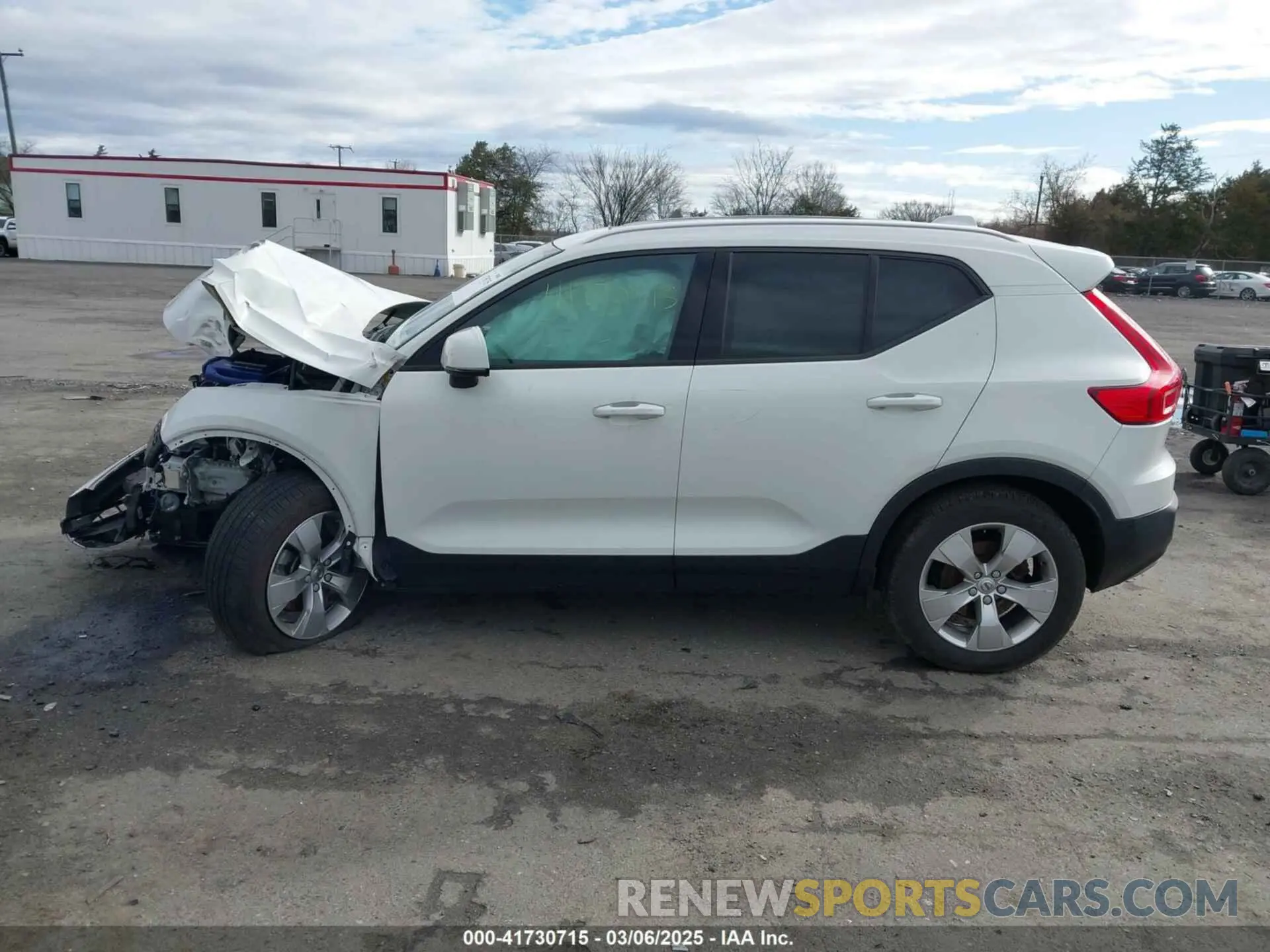 14 Photograph of a damaged car YV4AC2HK6K2108348 VOLVO XC40 2019