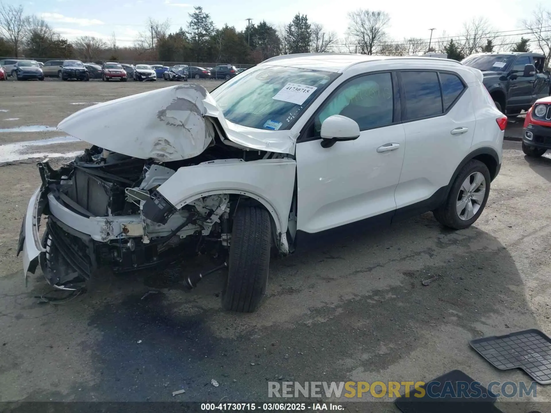 2 Photograph of a damaged car YV4AC2HK6K2108348 VOLVO XC40 2019