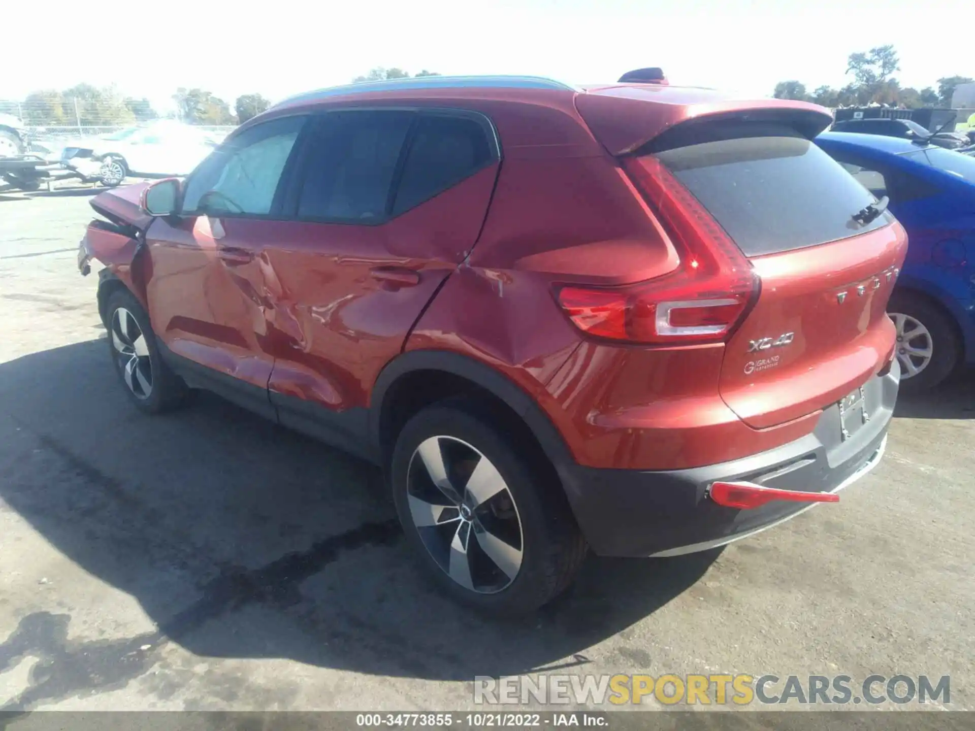 3 Photograph of a damaged car YV4AC2HK7K2049102 VOLVO XC40 2019