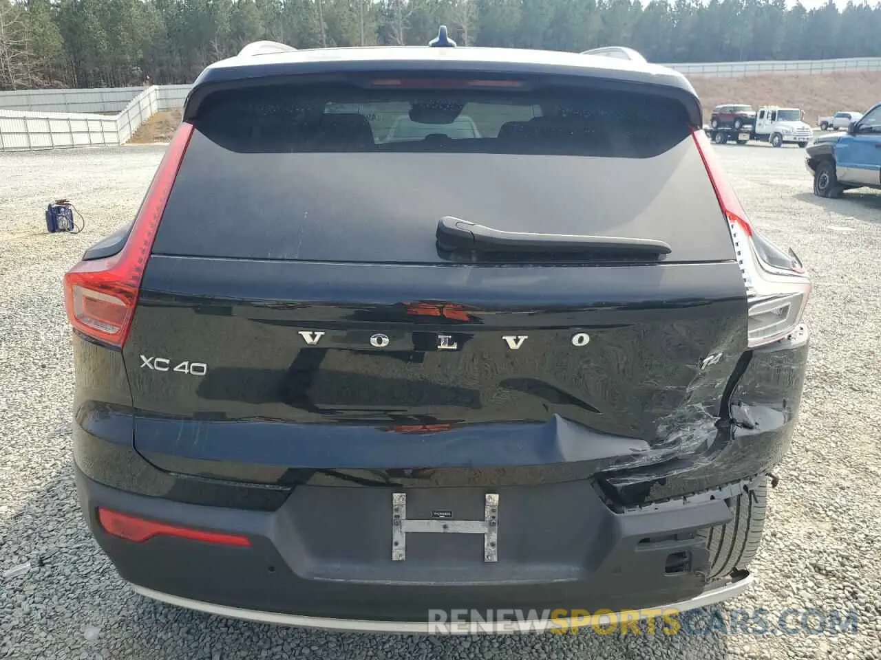 6 Photograph of a damaged car YV4AC2HKXK2055105 VOLVO XC40 2019