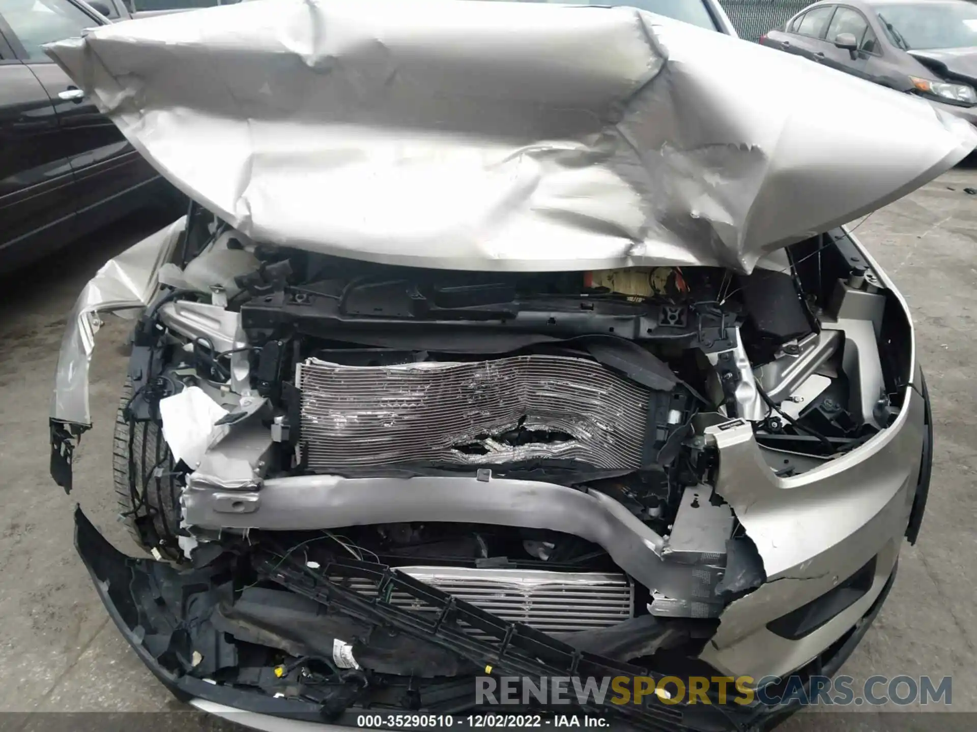 6 Photograph of a damaged car YV4AC2HL7K2061355 VOLVO XC40 2019