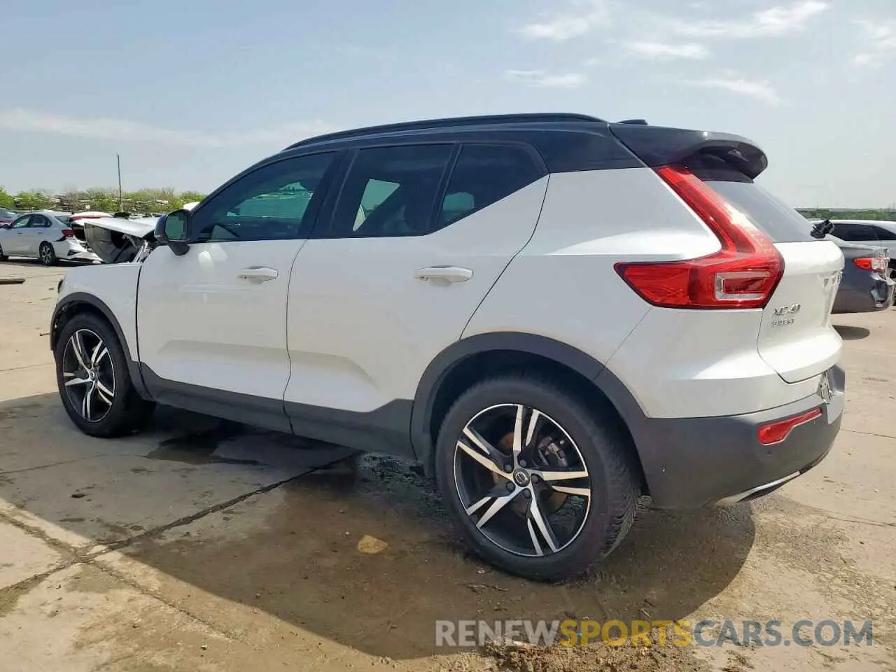2 Photograph of a damaged car YV4AC2HM2K2108414 VOLVO XC40 2019