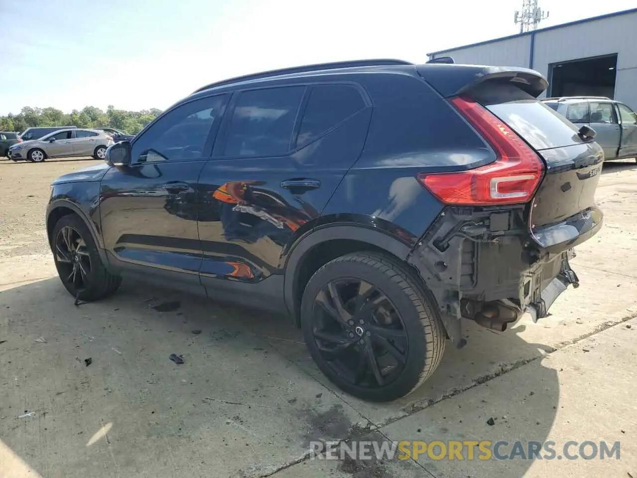 2 Photograph of a damaged car YV4AC2HM5K2045504 VOLVO XC40 2019