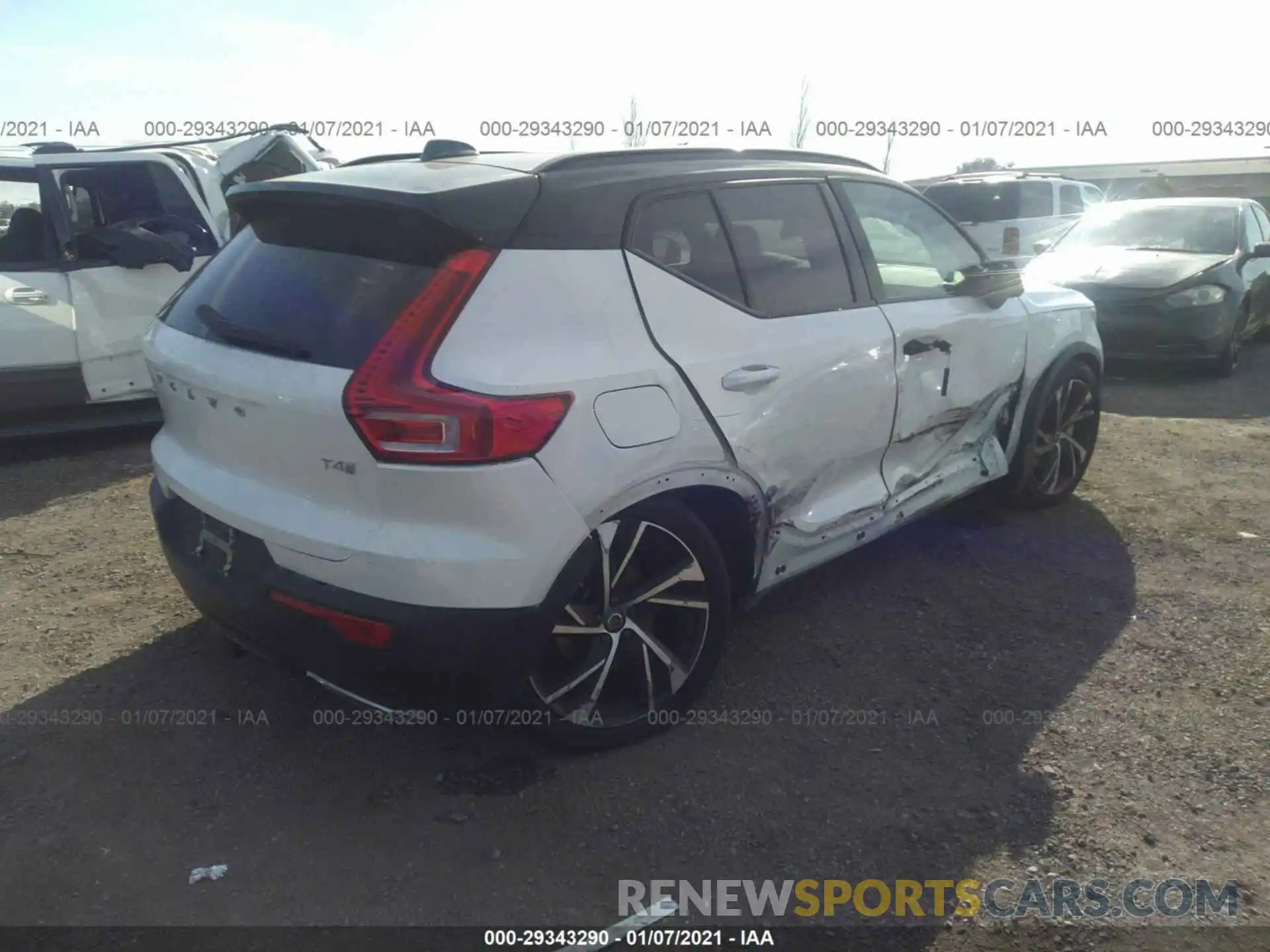 4 Photograph of a damaged car YV4AC2HM5K2057135 VOLVO XC40 2019