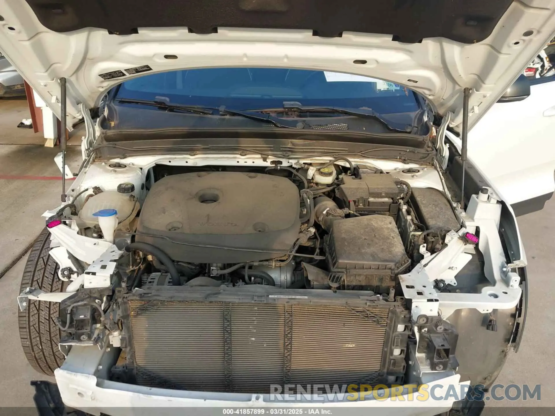 10 Photograph of a damaged car YV4AC2HM7K2149105 VOLVO XC40 2019