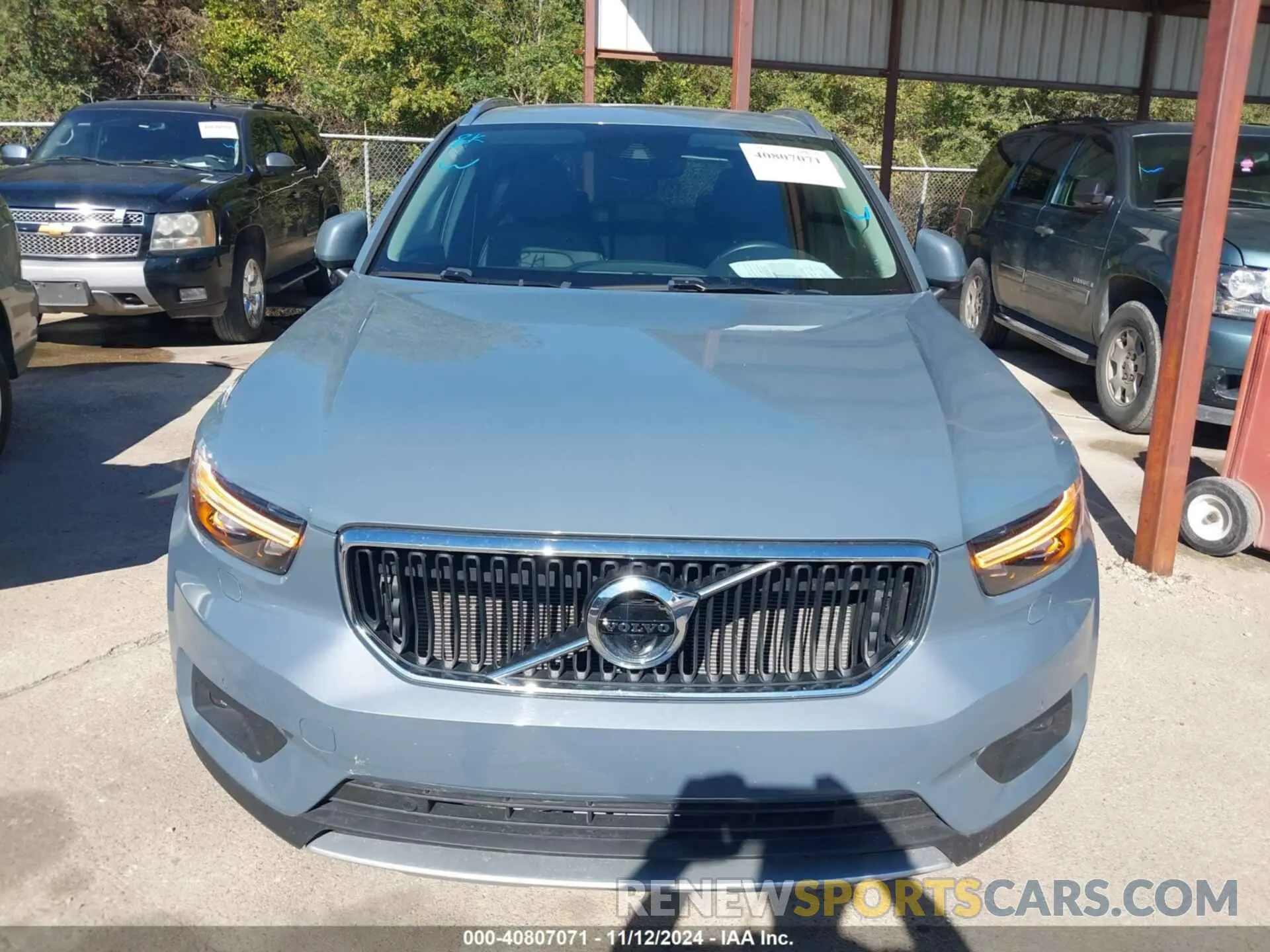 6 Photograph of a damaged car YV4162UK0L2273150 VOLVO XC40 2020