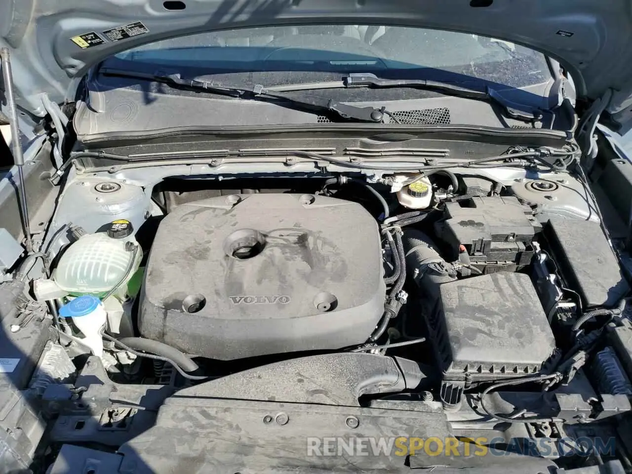 12 Photograph of a damaged car YV4162UK1L2256891 VOLVO XC40 2020