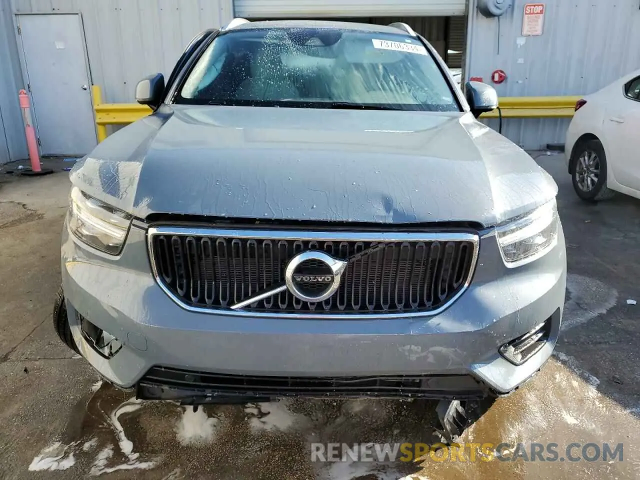5 Photograph of a damaged car YV4162UK3L2339688 VOLVO XC40 2020
