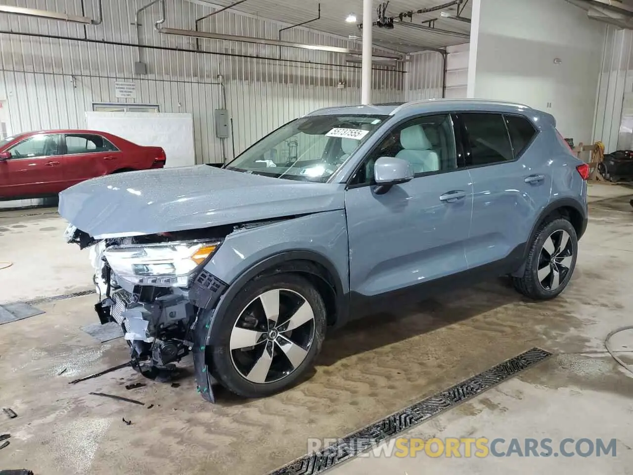 1 Photograph of a damaged car YV4162UK4L2200587 VOLVO XC40 2020
