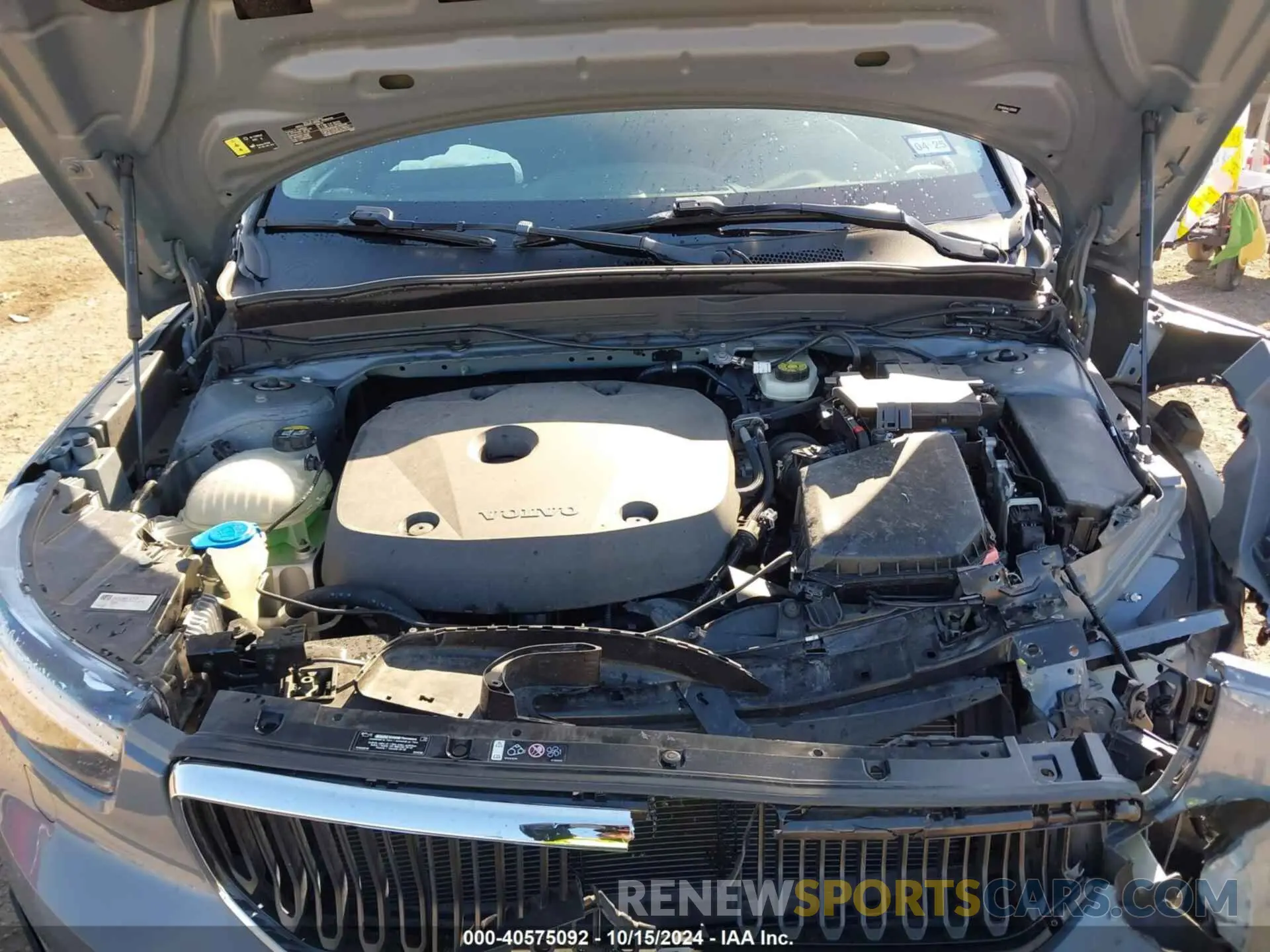 10 Photograph of a damaged car YV4162UK4L2315335 VOLVO XC40 2020