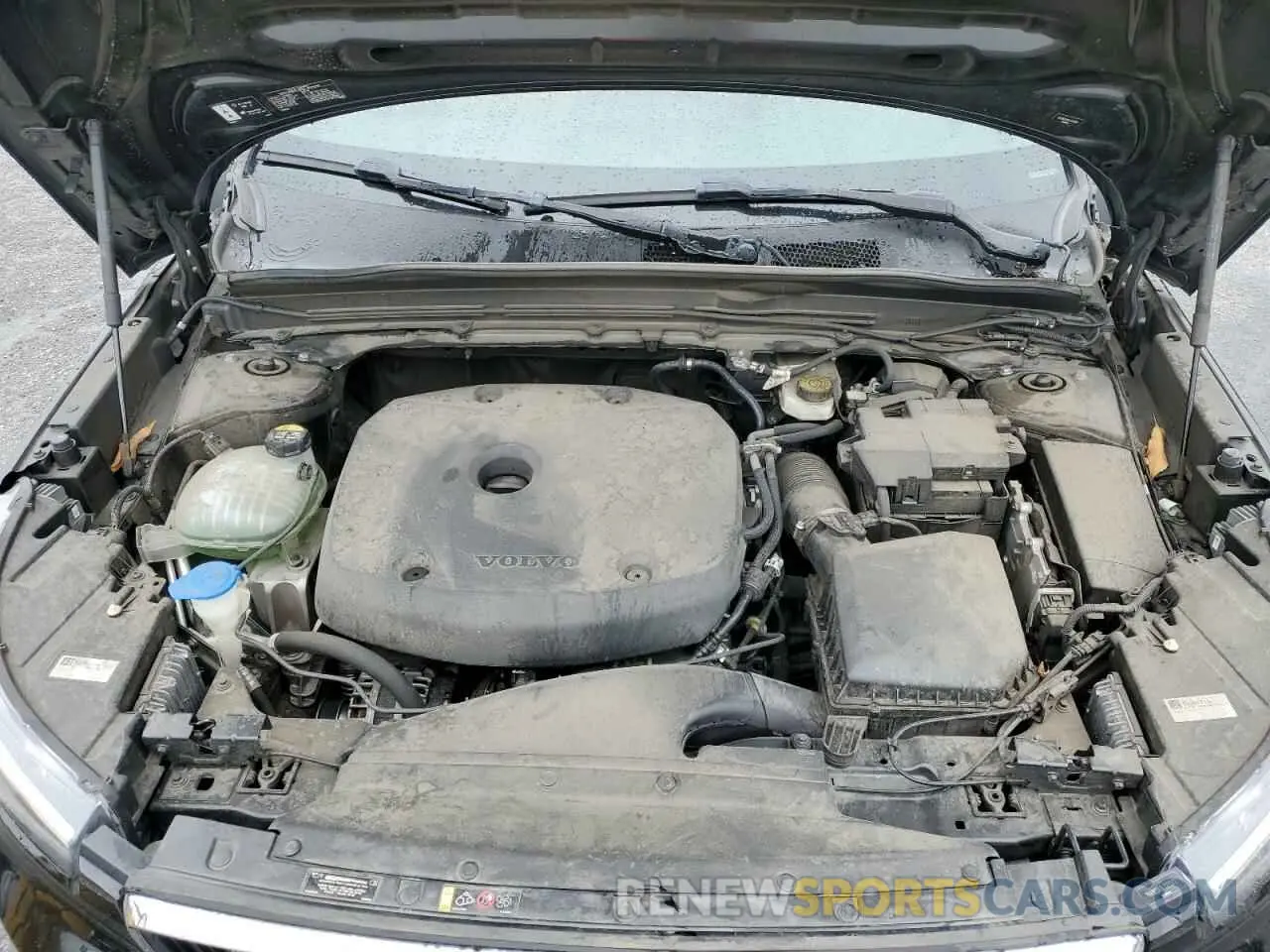 13 Photograph of a damaged car YV4162UK6L2275372 VOLVO XC40 2020