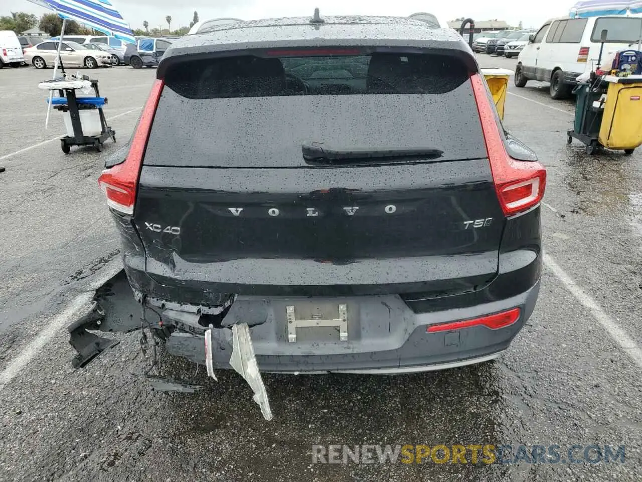 6 Photograph of a damaged car YV4162UK6L2275372 VOLVO XC40 2020