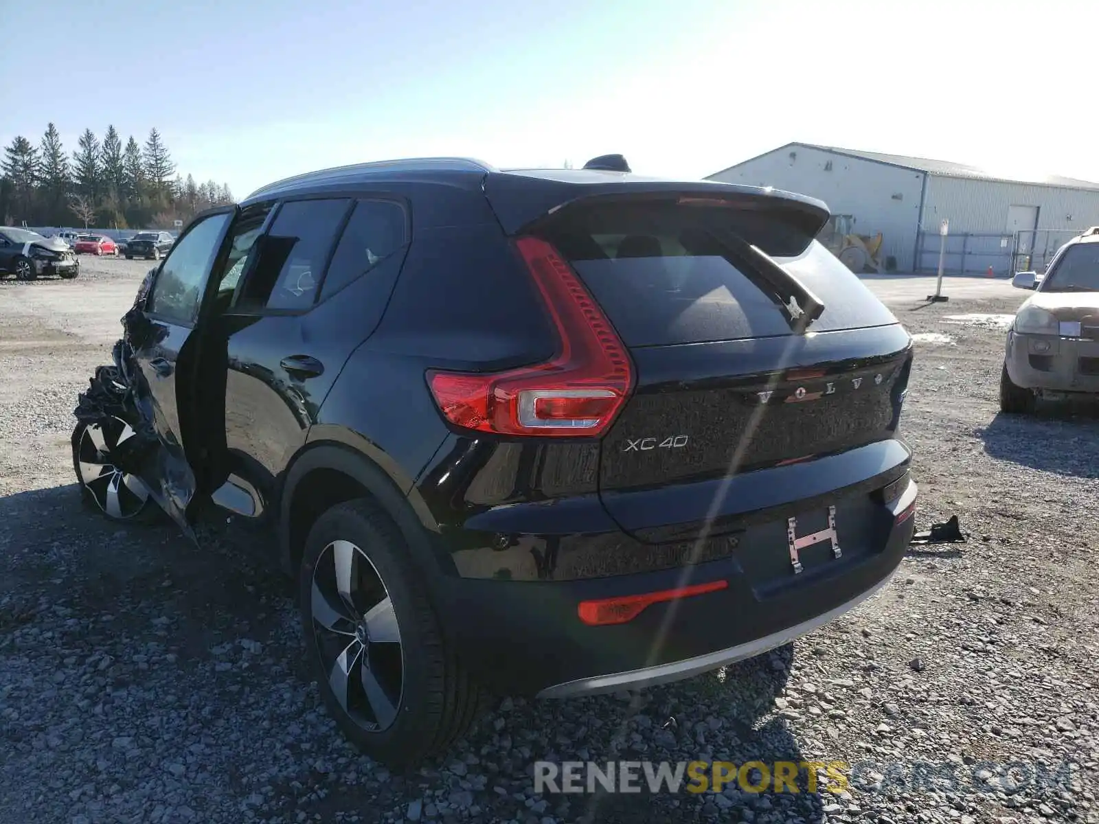 3 Photograph of a damaged car YV4162UK9L2181468 VOLVO XC40 2020