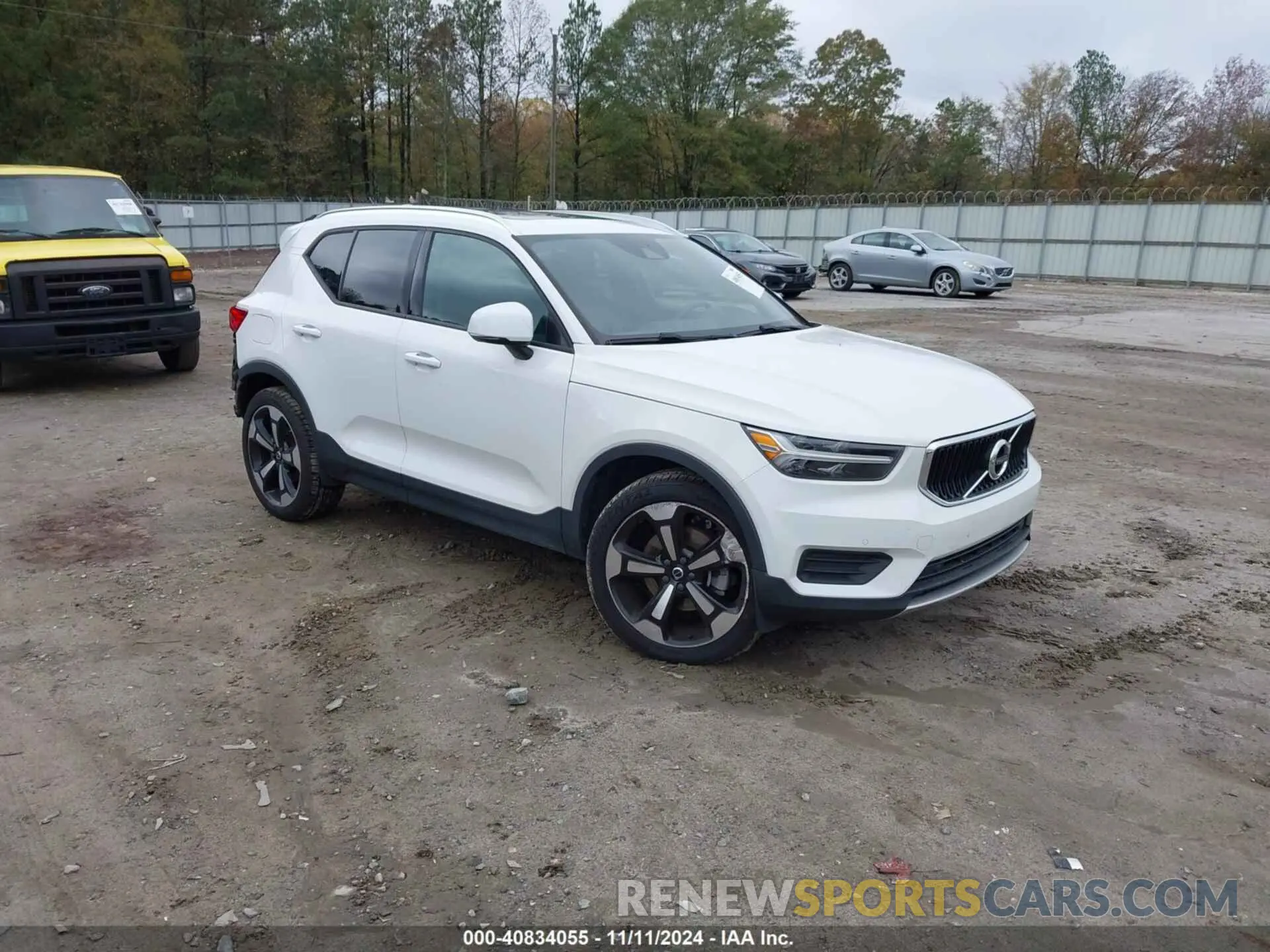 1 Photograph of a damaged car YV4162UK9L2343082 VOLVO XC40 2020