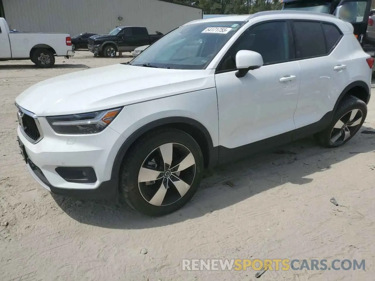 1 Photograph of a damaged car YV4162UKXL2343947 VOLVO XC40 2020