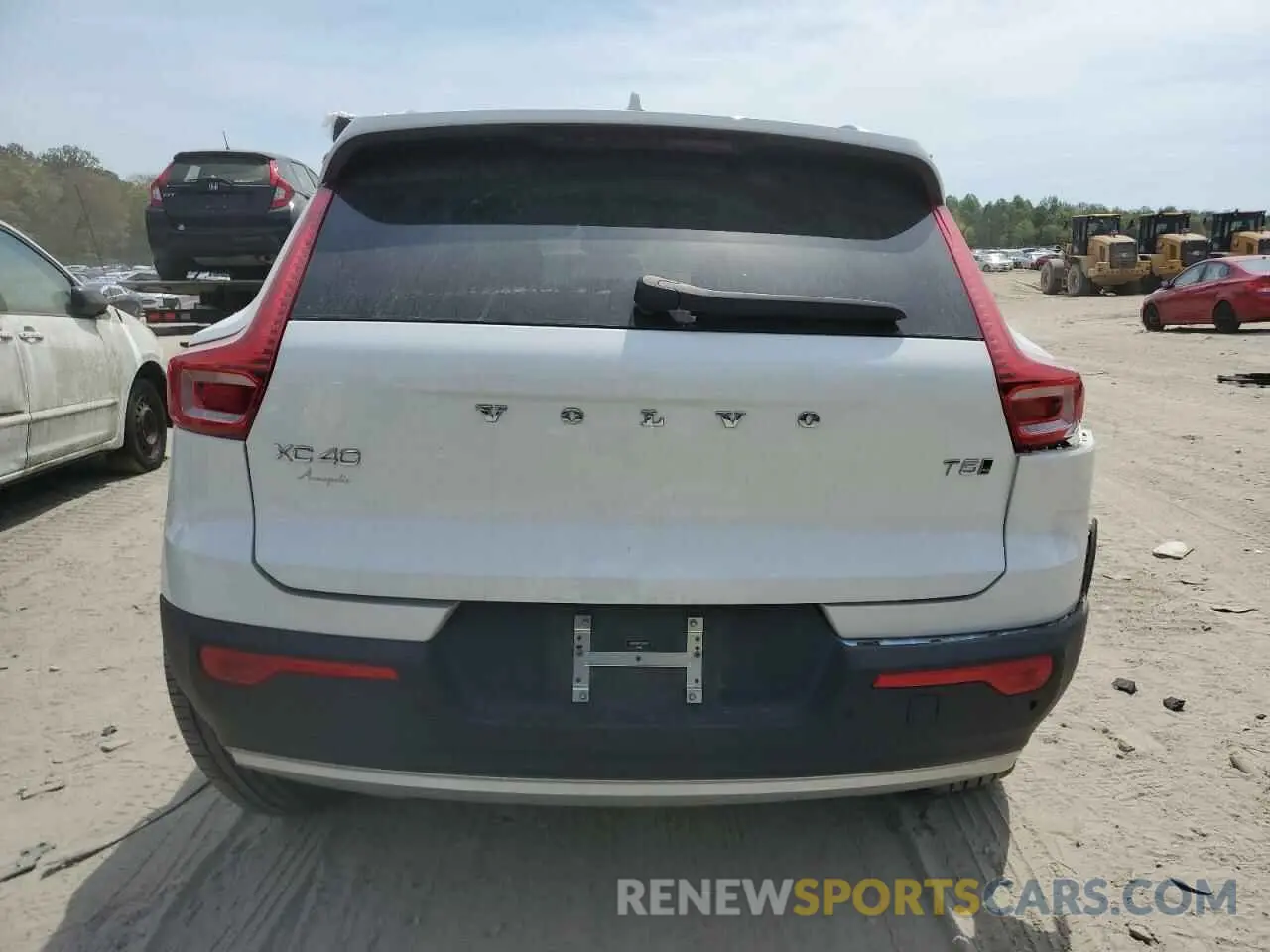 6 Photograph of a damaged car YV4162UKXL2343947 VOLVO XC40 2020