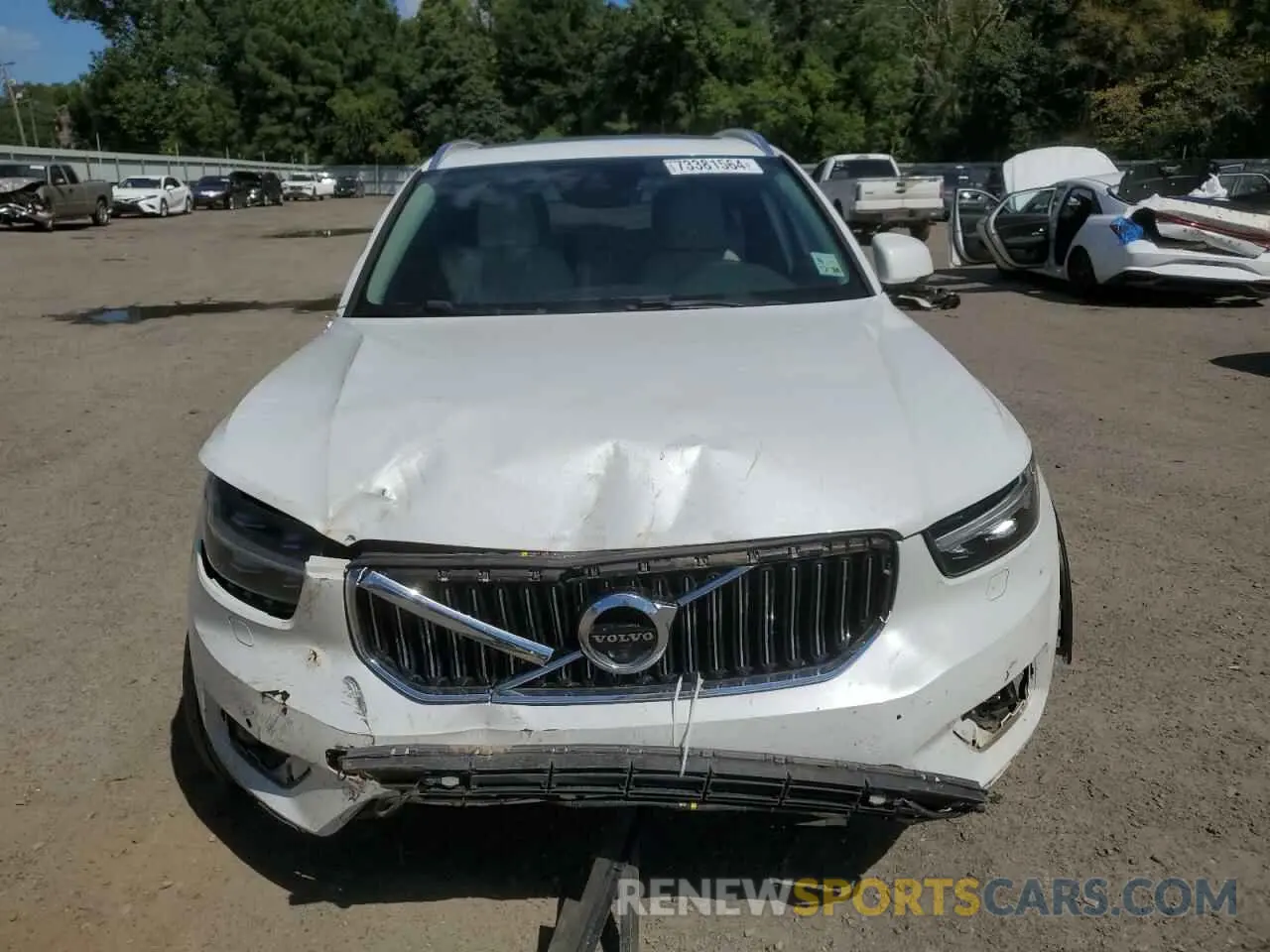 5 Photograph of a damaged car YV4162UL0L2233904 VOLVO XC40 2020
