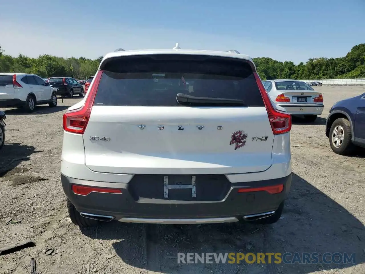 6 Photograph of a damaged car YV4162UL1L2320498 VOLVO XC40 2020