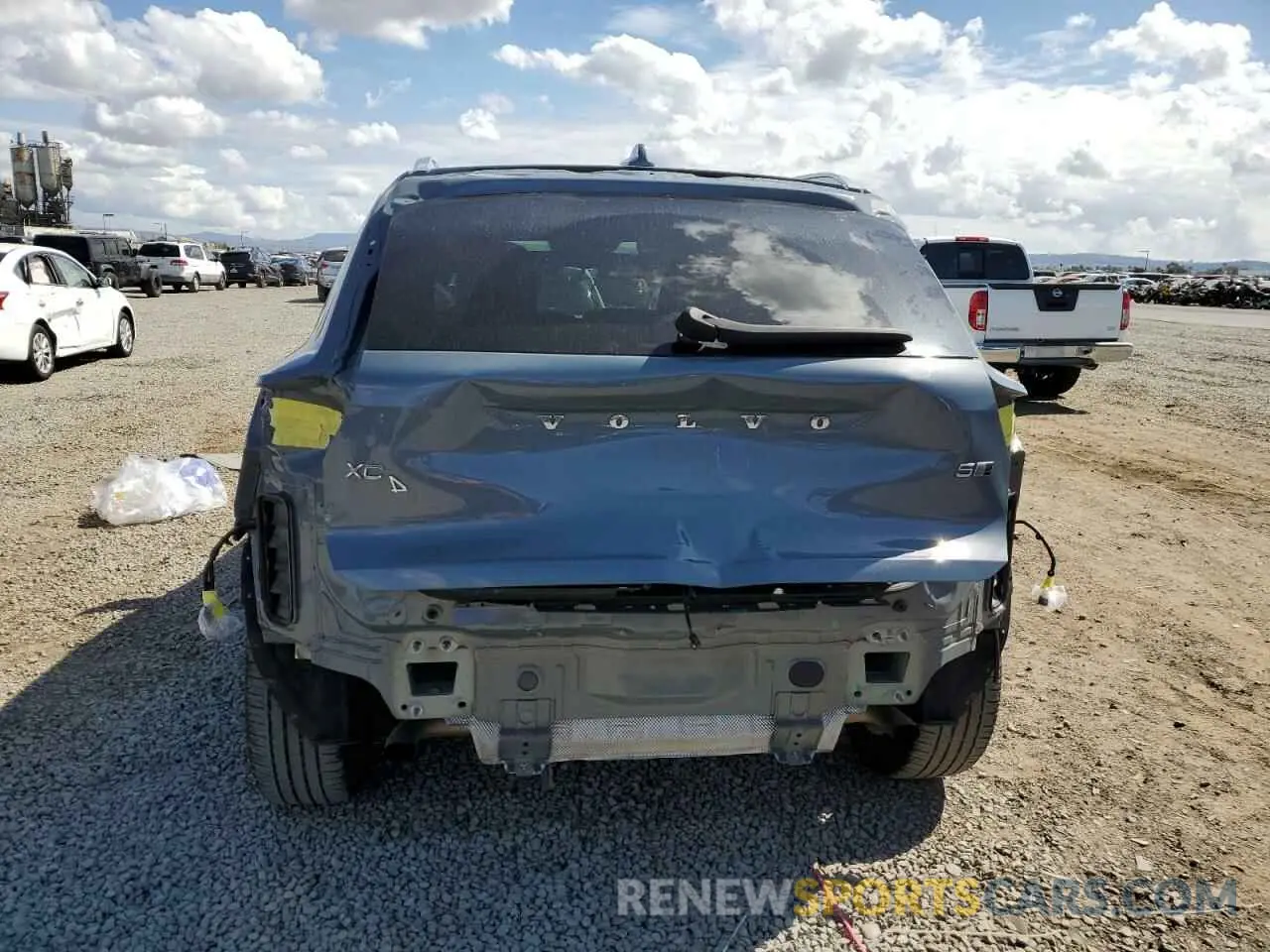 6 Photograph of a damaged car YV4162UL3L2245240 VOLVO XC40 2020