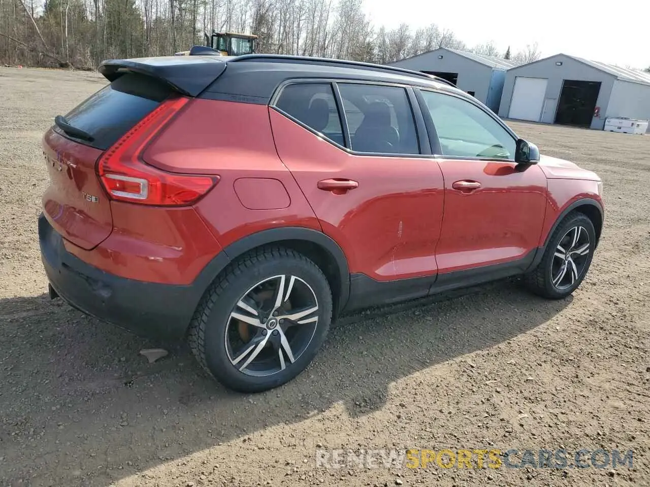 3 Photograph of a damaged car YV4162UM2L2200797 VOLVO XC40 2020