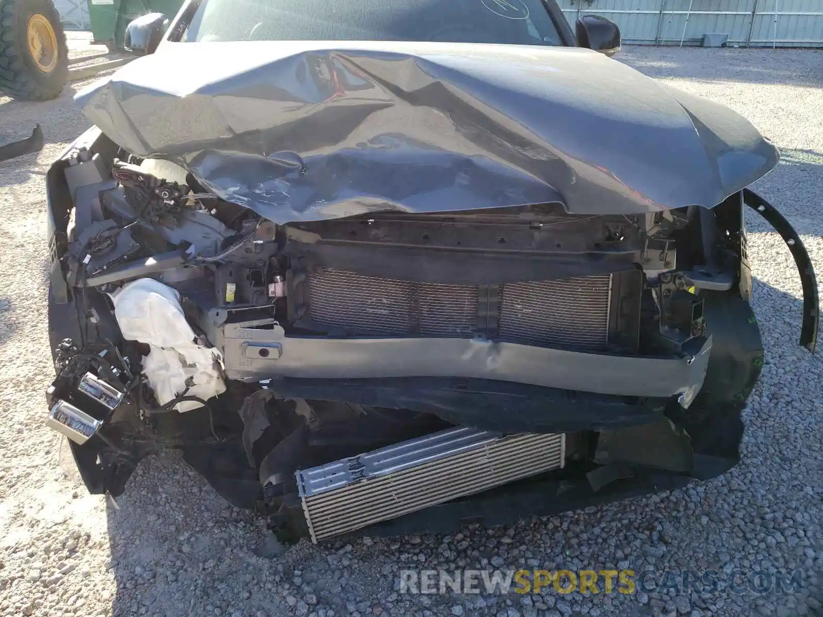 9 Photograph of a damaged car YV4162UM3L2337831 VOLVO XC40 2020