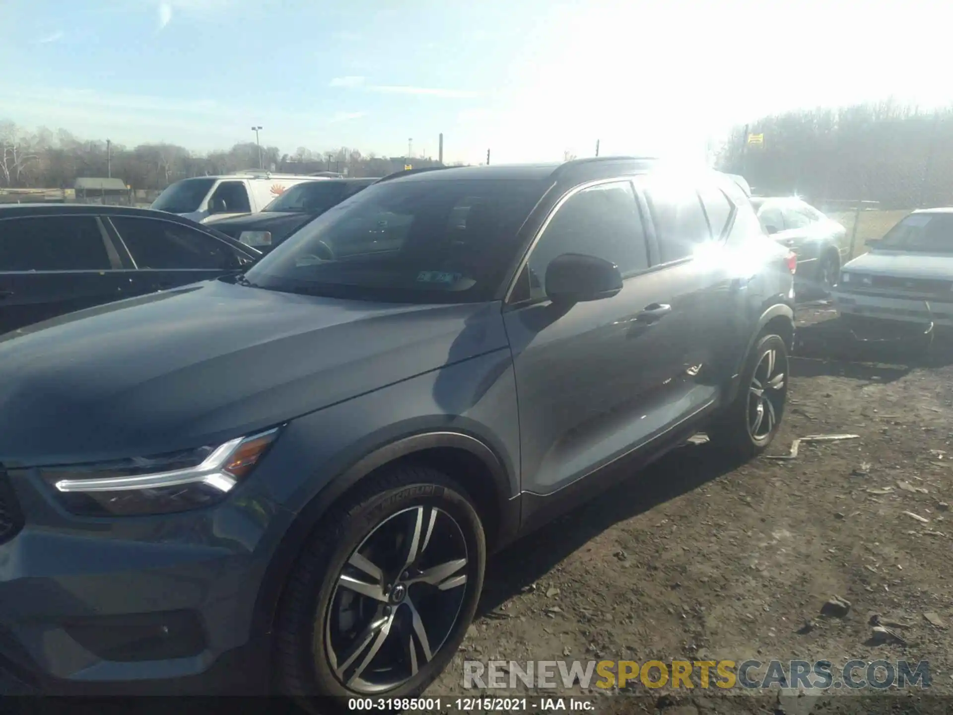 2 Photograph of a damaged car YV4162UMXL2243459 VOLVO XC40 2020