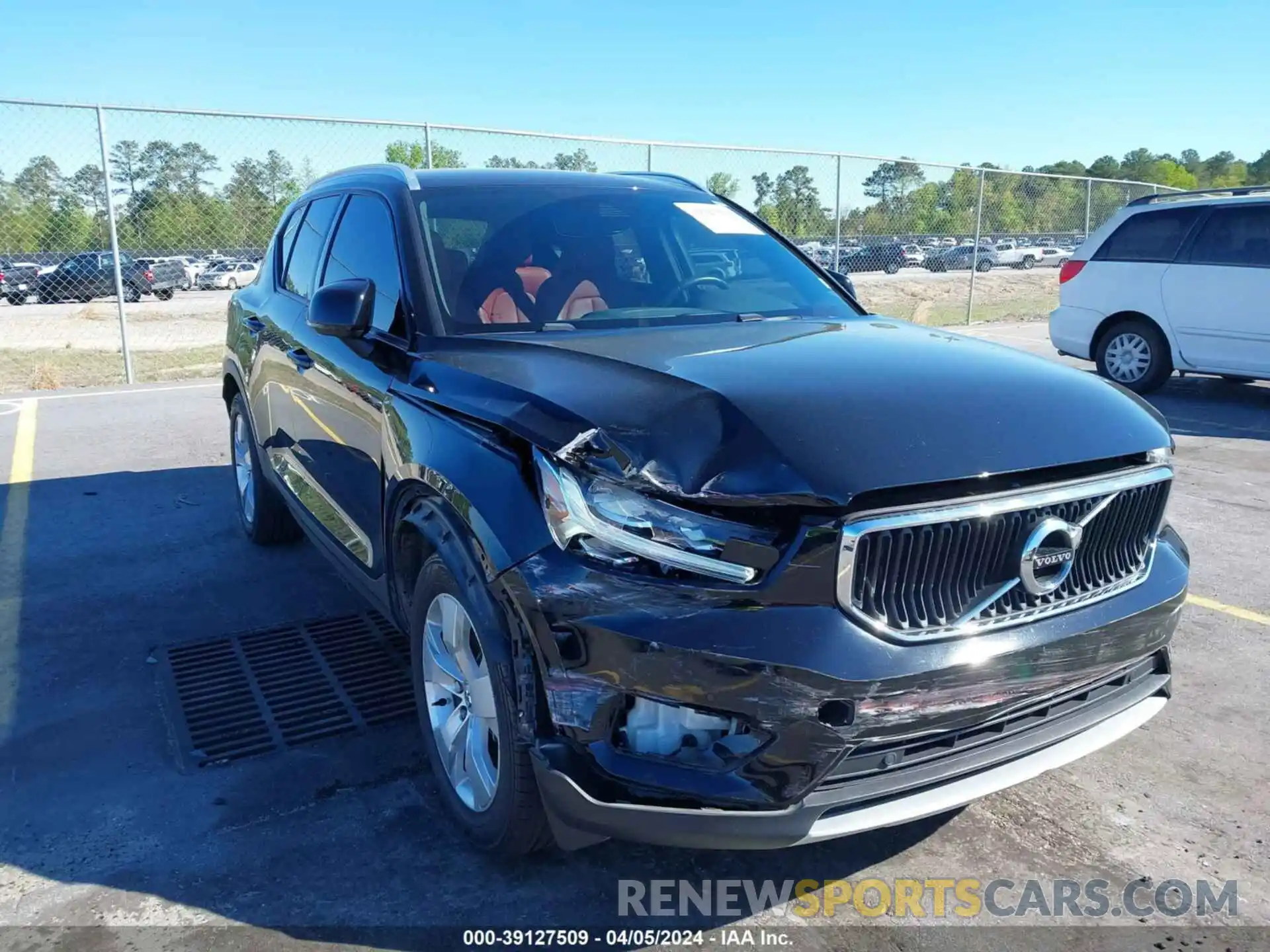 6 Photograph of a damaged car YV4AC2HK1L2279428 VOLVO XC40 2020