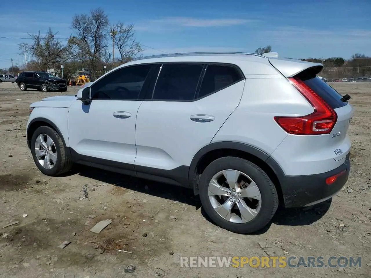2 Photograph of a damaged car YV4AC2HK4L2338360 VOLVO XC40 2020