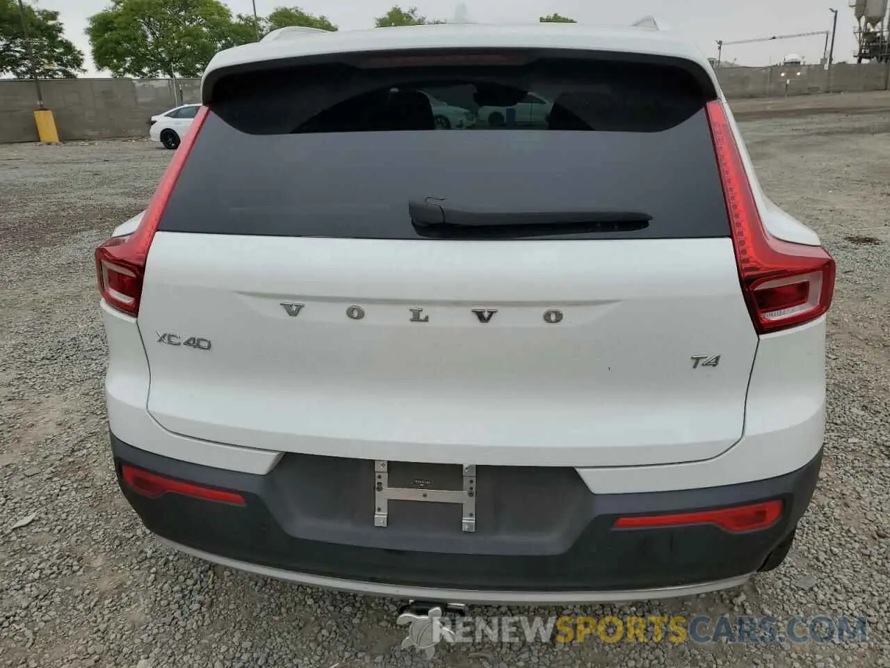 6 Photograph of a damaged car YV4AC2HK6L2247669 VOLVO XC40 2020