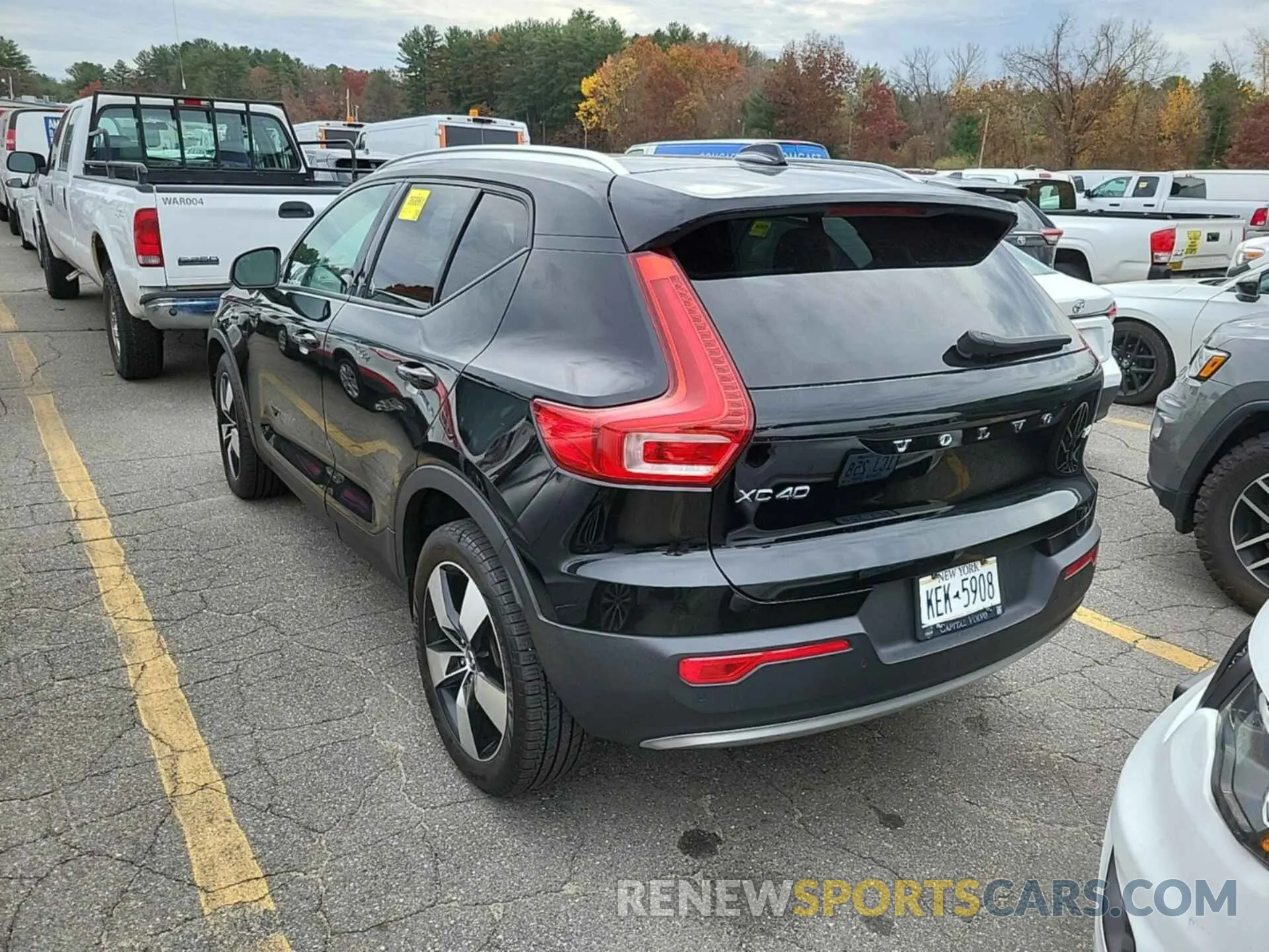 4 Photograph of a damaged car YV4AC2HK7L2342192 VOLVO XC40 2020