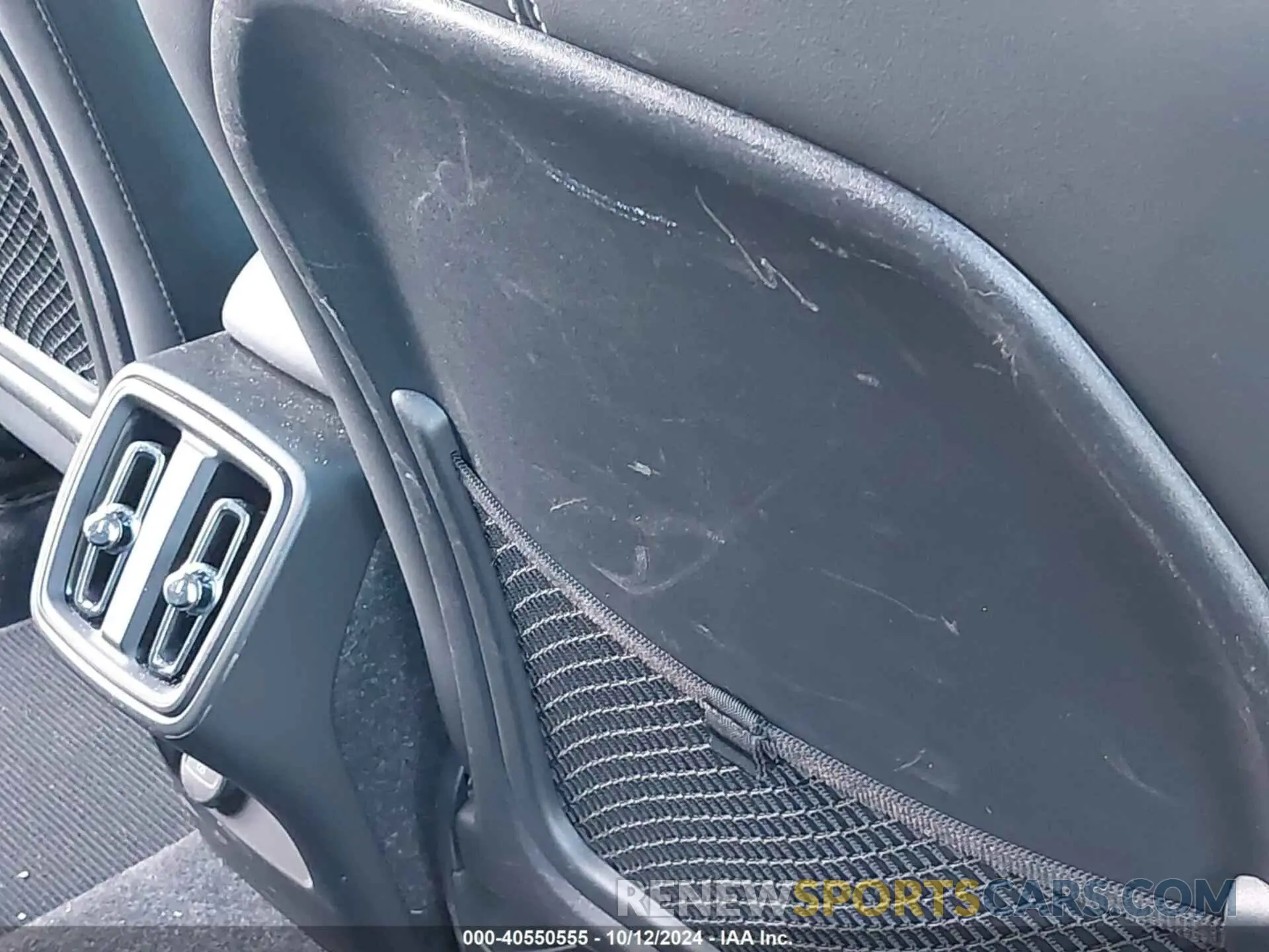 15 Photograph of a damaged car YV4AC2HM7L2345658 VOLVO XC40 2020