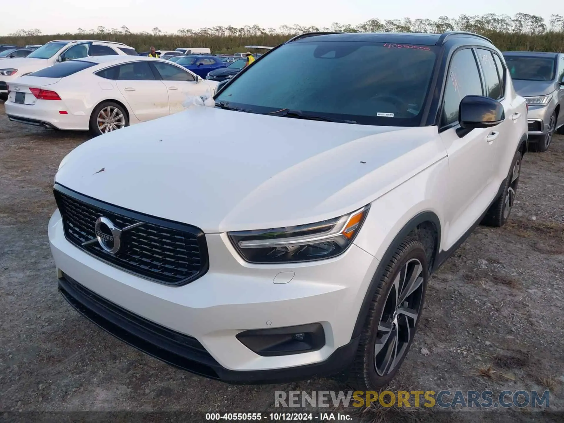 2 Photograph of a damaged car YV4AC2HM7L2345658 VOLVO XC40 2020
